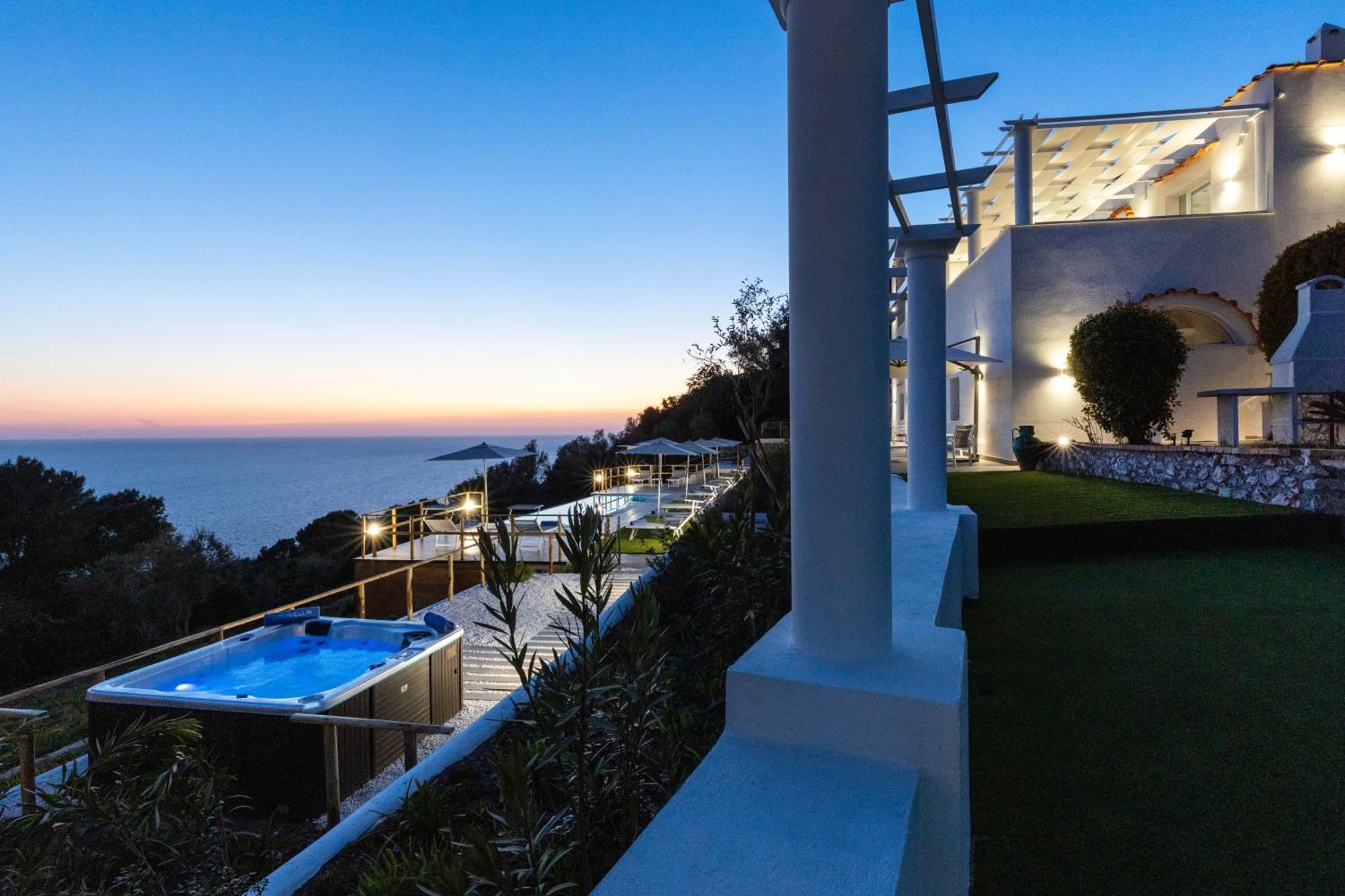 Dimora Maiuri L'olivella Holiday home *